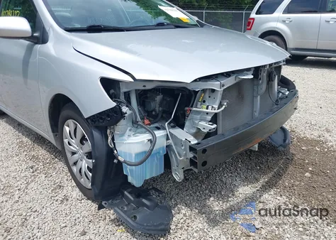 2013 Toyota Corolla Le z USA, uszkodzony, nr VIN 2T1BU4EE4DC932528